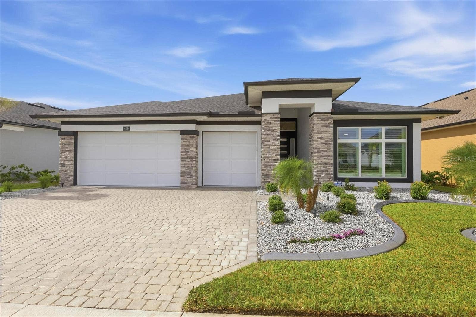 409 MOSAIC BOULEVARD, Daytona Beach, FL 32124