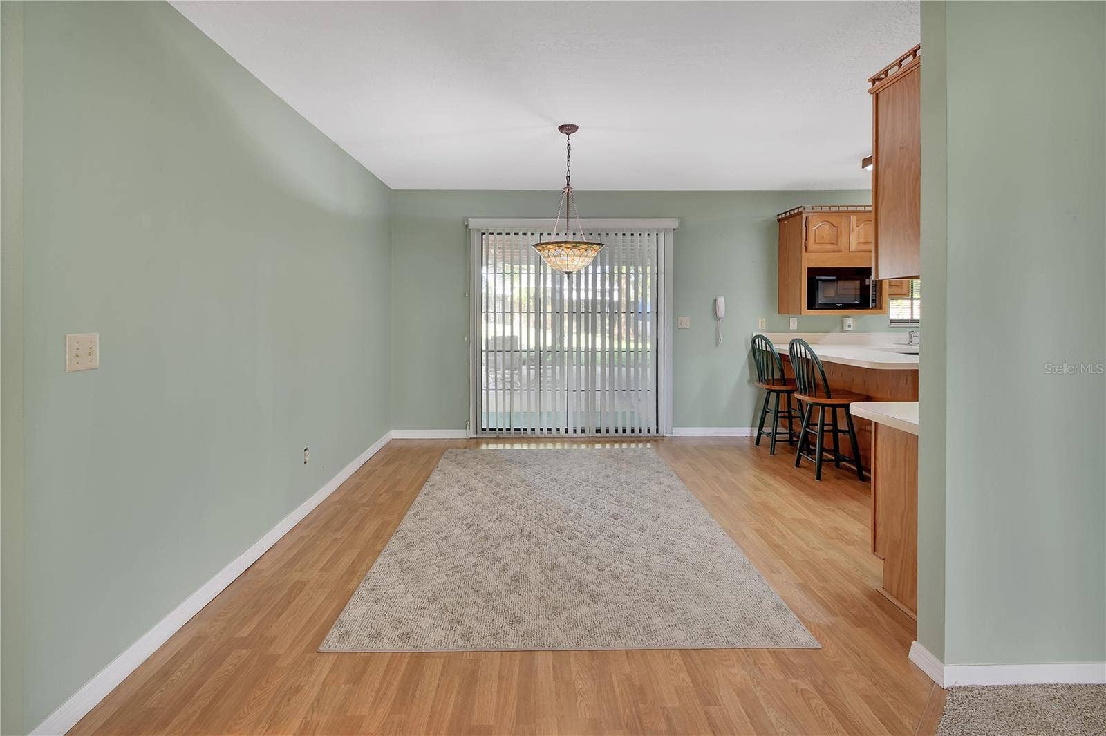 Dining room.