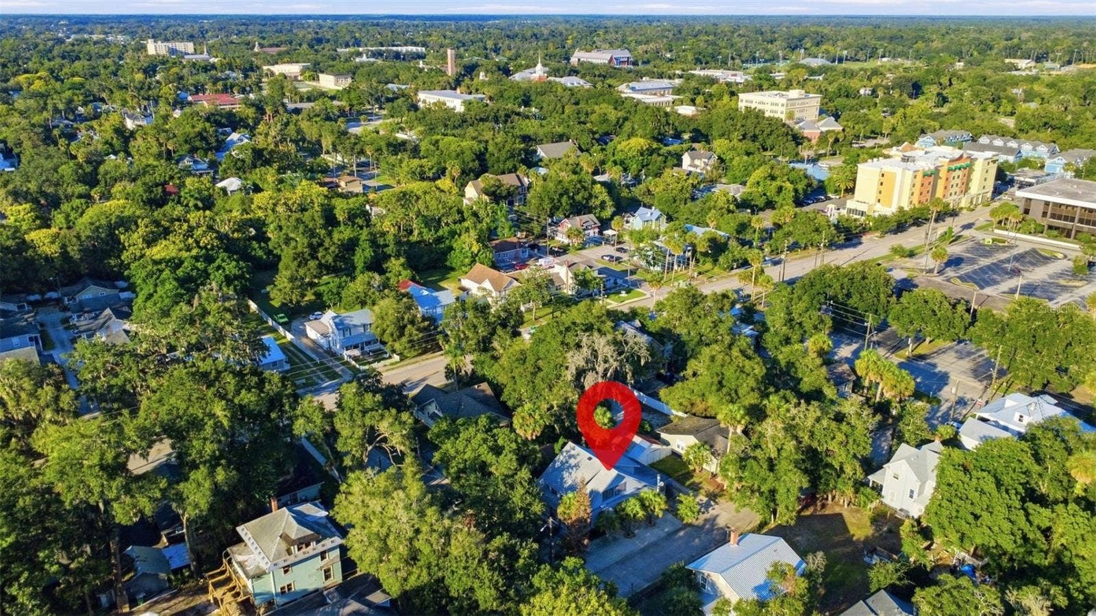 NEIGHBORHOOD OVERVIEW
