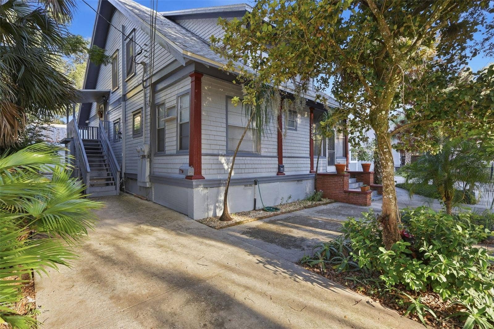 FRONT EXTERIOR