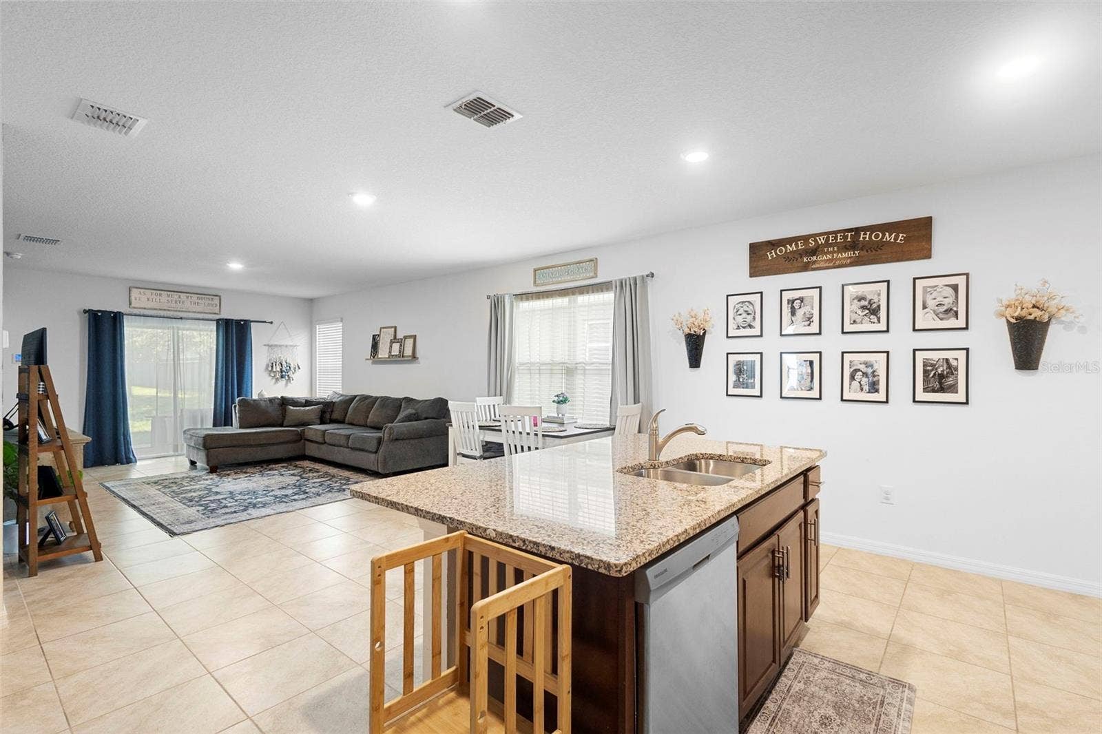 211 DUKE DRIVE, Deland, FL 32724 211 DUKE DRIVE, Deland, FL 32724