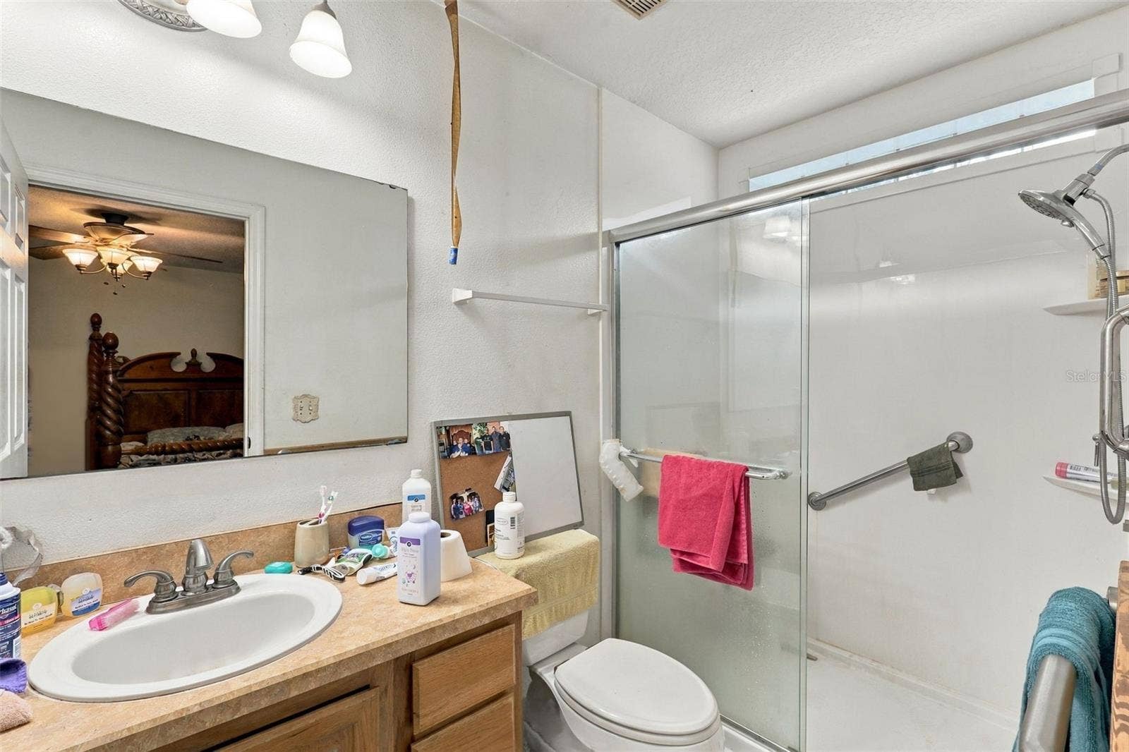 1045 8TH AVENUE, Deland, FL 32724 1045 8TH AVENUE, Deland, FL 32724