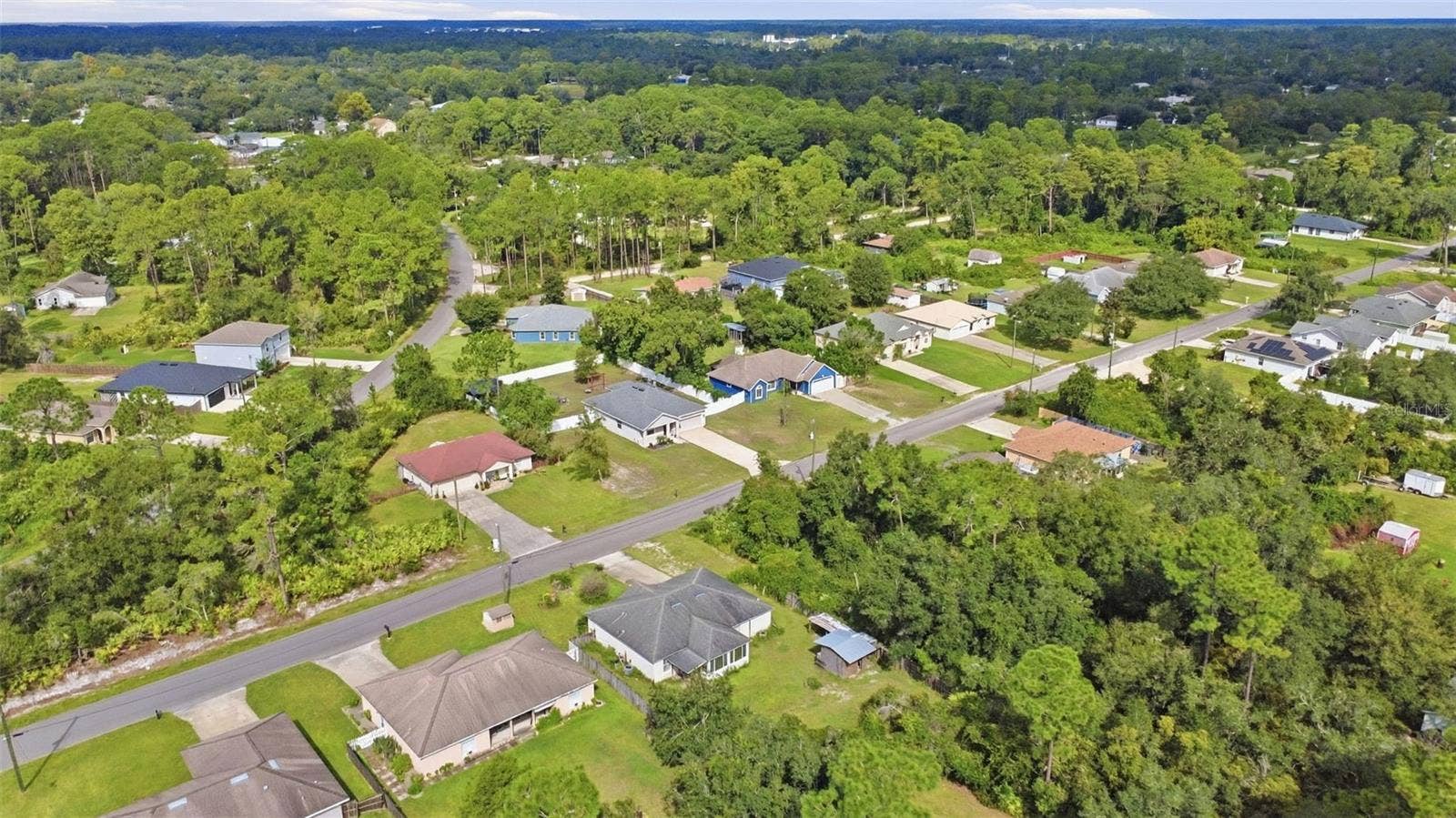 1045 8TH AVENUE, Deland, FL 32724 1045 8TH AVENUE, Deland, FL 32724