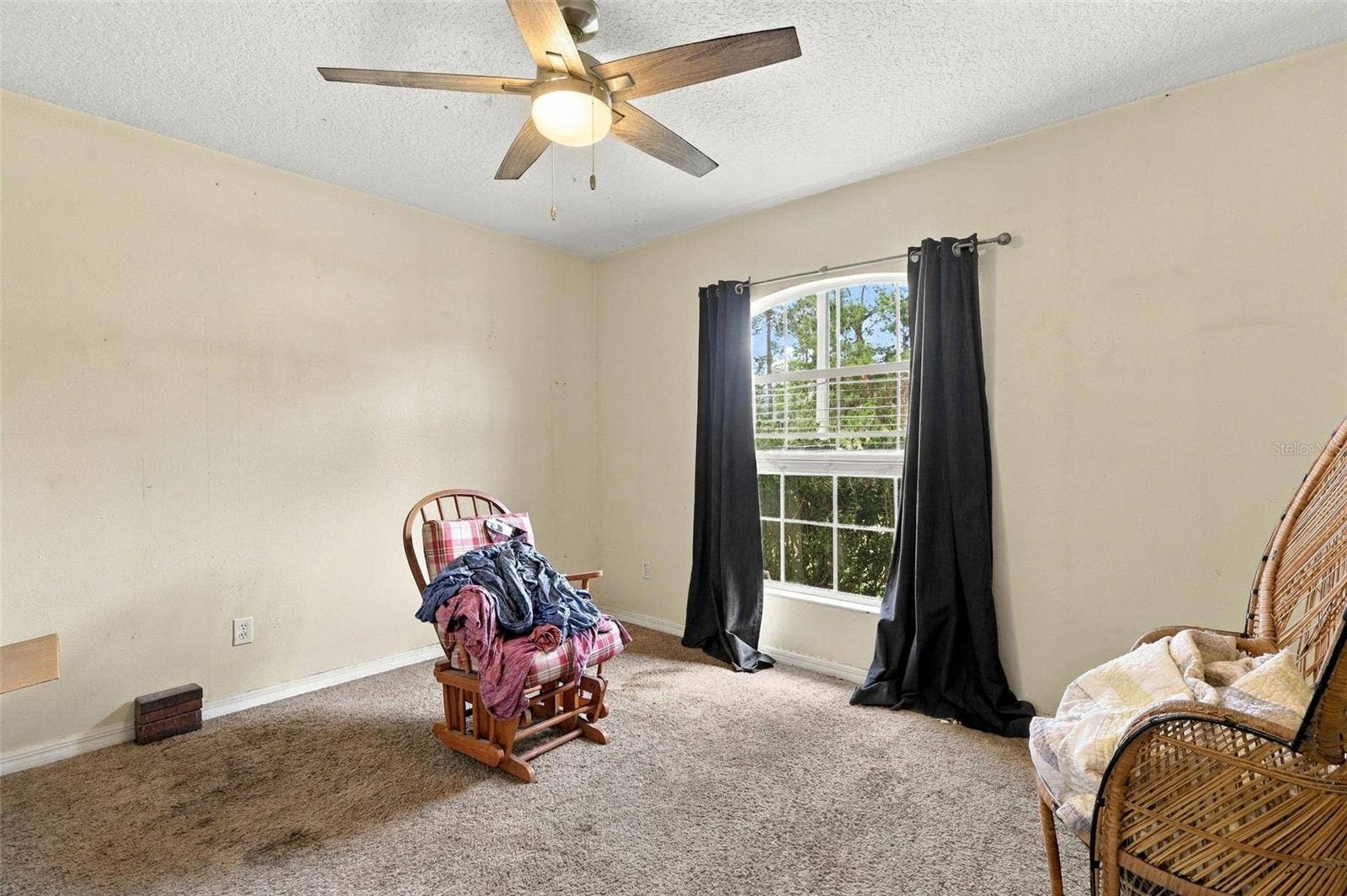1045 8TH AVENUE, Deland, FL 32724 1045 8TH AVENUE, Deland, FL 32724