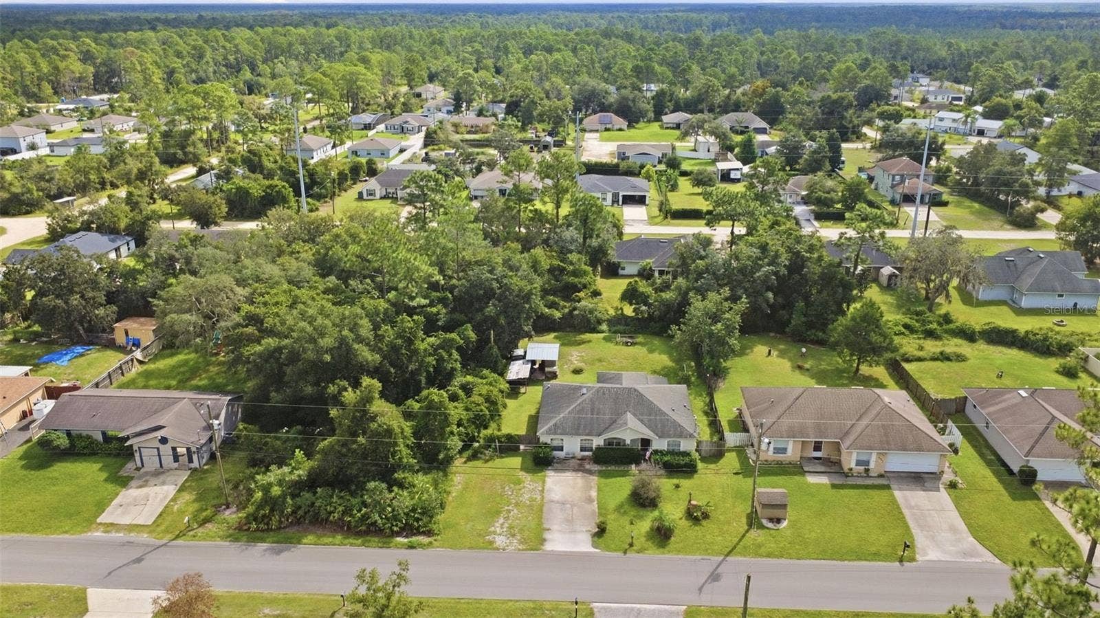 1045 8TH AVENUE, Deland, FL 32724 1045 8TH AVENUE, Deland, FL 32724