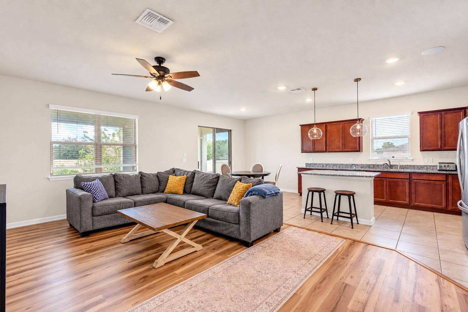 272 CITRUS ISLE LOOP, Davenport, FL 33837