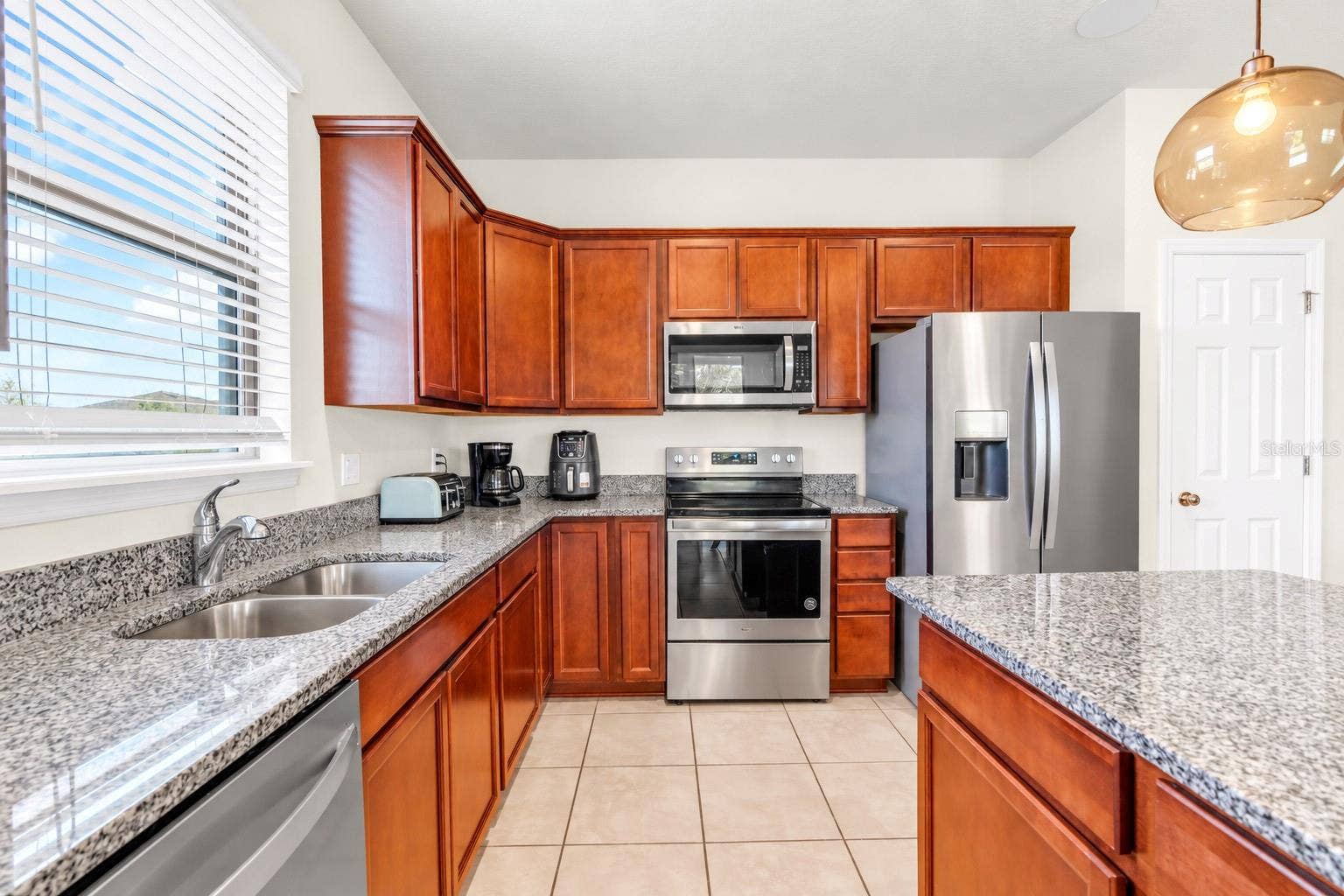 272 CITRUS ISLE LOOP, Davenport, FL 33837