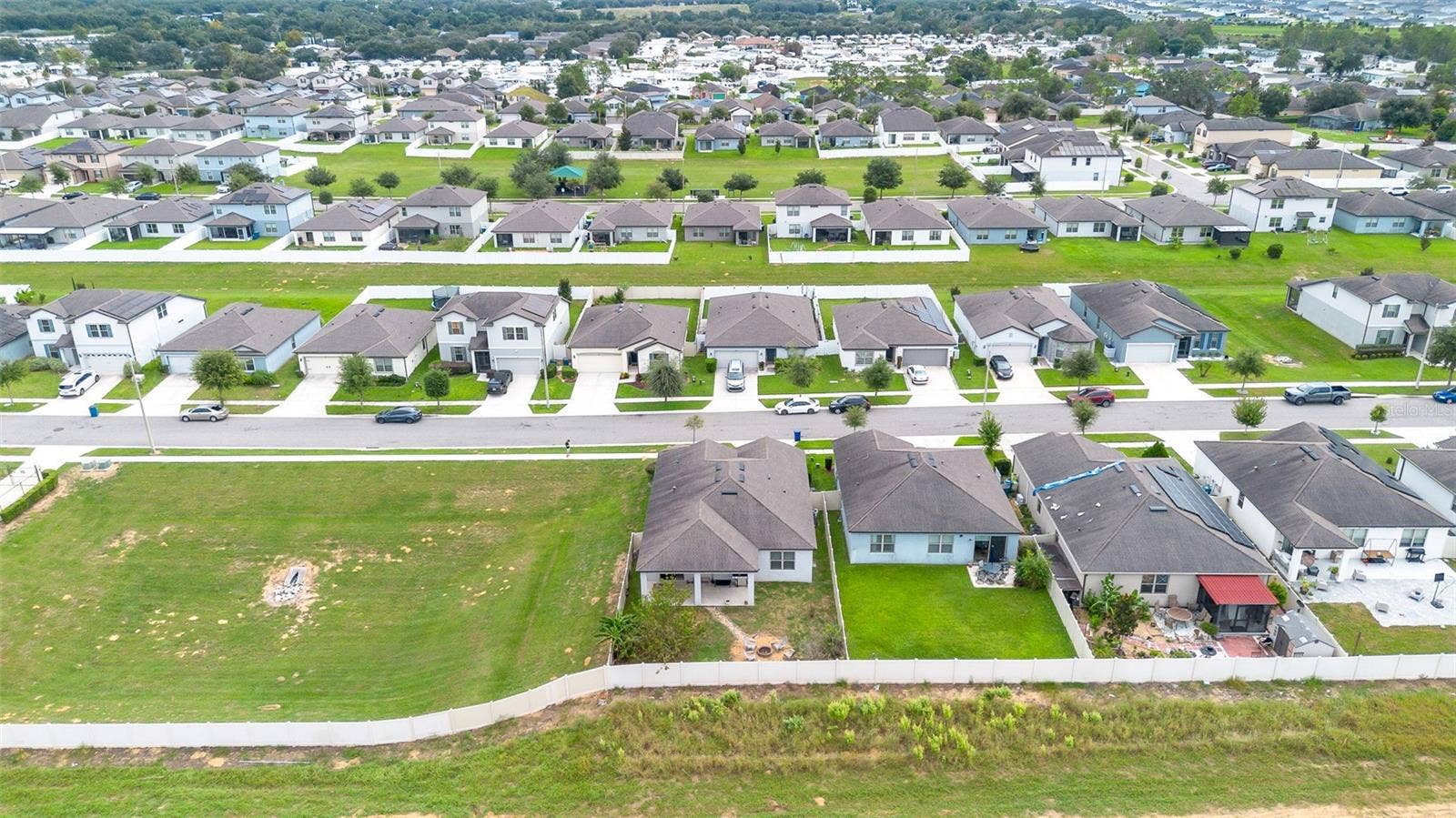 272 CITRUS ISLE LOOP, Davenport, FL 33837