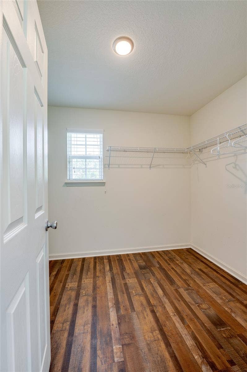 421 CHAMPION RIDGE DRIVE, Daytona Beach, FL 32124 Walk in closet