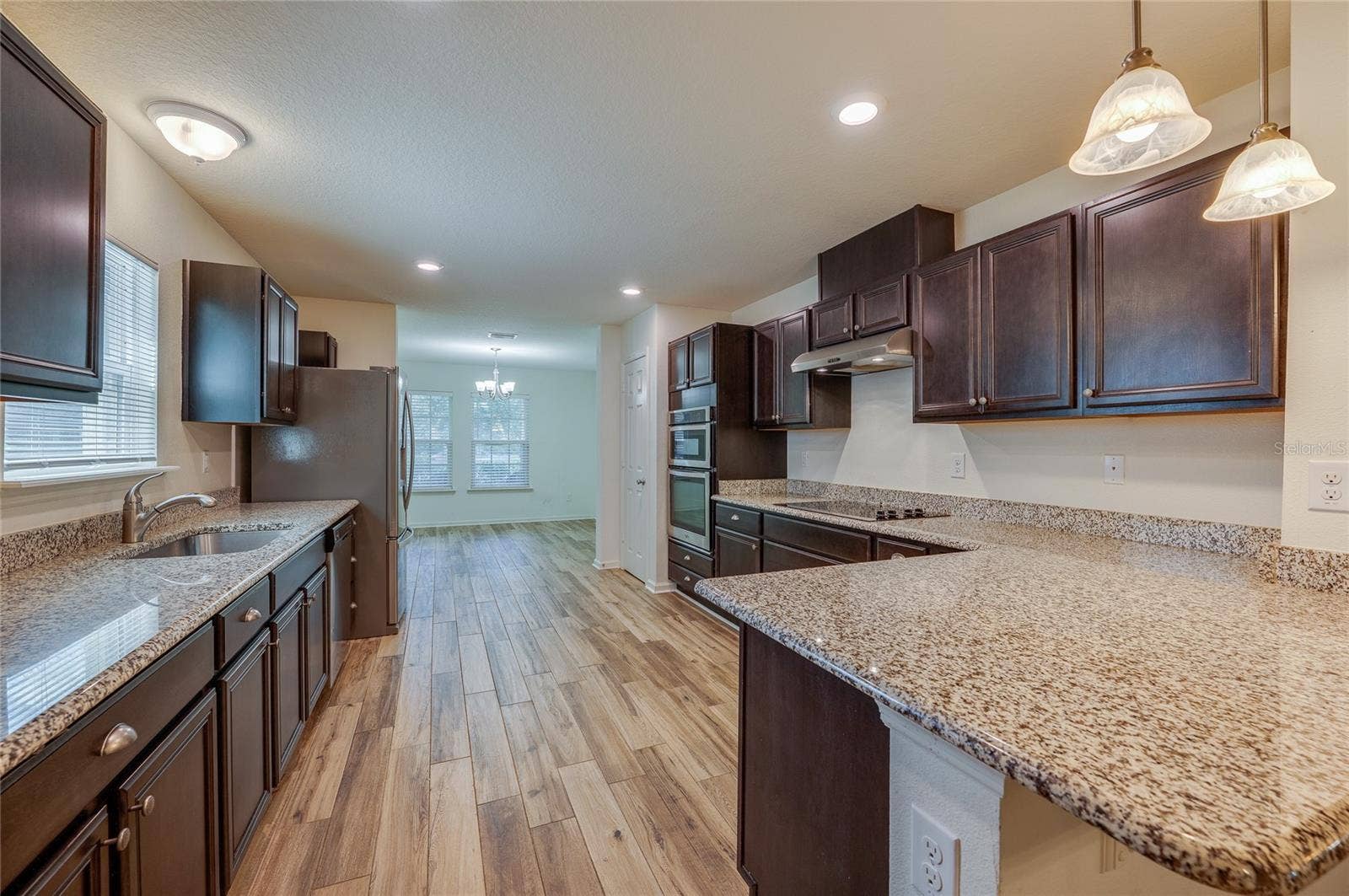 421 CHAMPION RIDGE DRIVE, Daytona Beach, FL 32124 Kitchen with granite tops