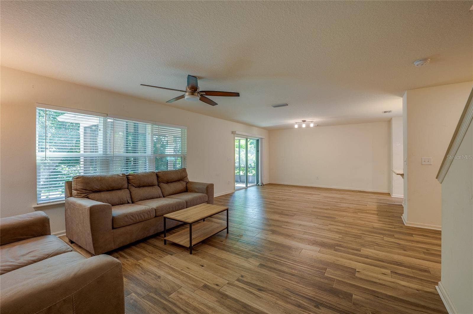 421 CHAMPION RIDGE DRIVE, Daytona Beach, FL 32124 Great room