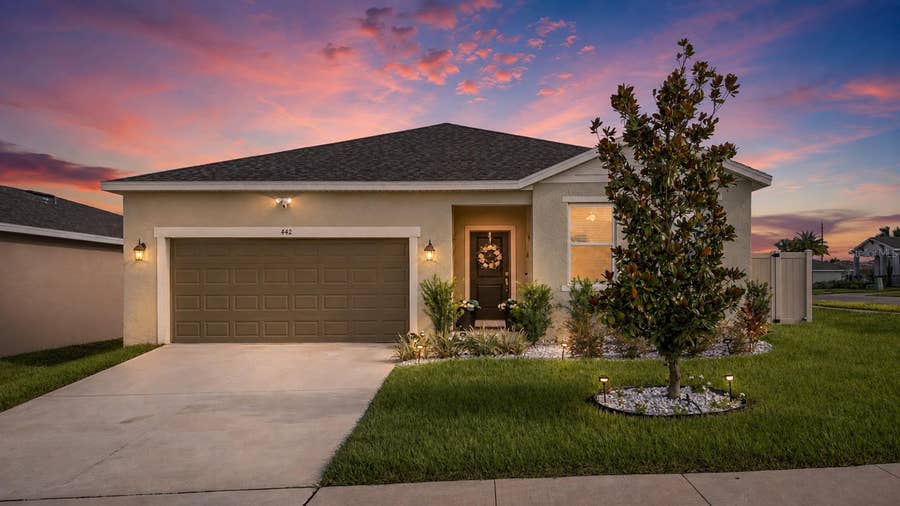 Property photo for 442 QUAYSIDE AVENUE, Mascotte, FL