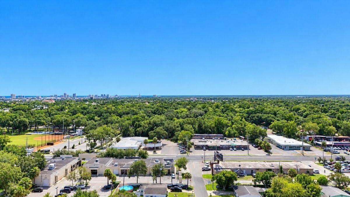 118 PALM DRIVE, Daytona Beach, FL 32117