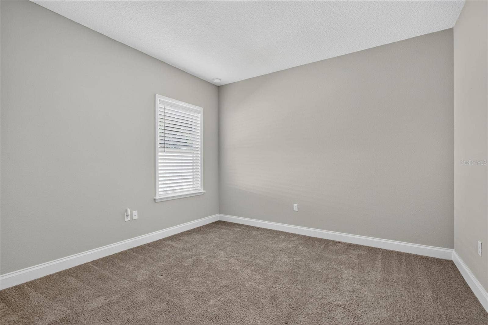 21 LANCELOT DRIVE, Palm Coast, FL 32137 21 LANCELOT DRIVE, Palm Coast, FL 32137