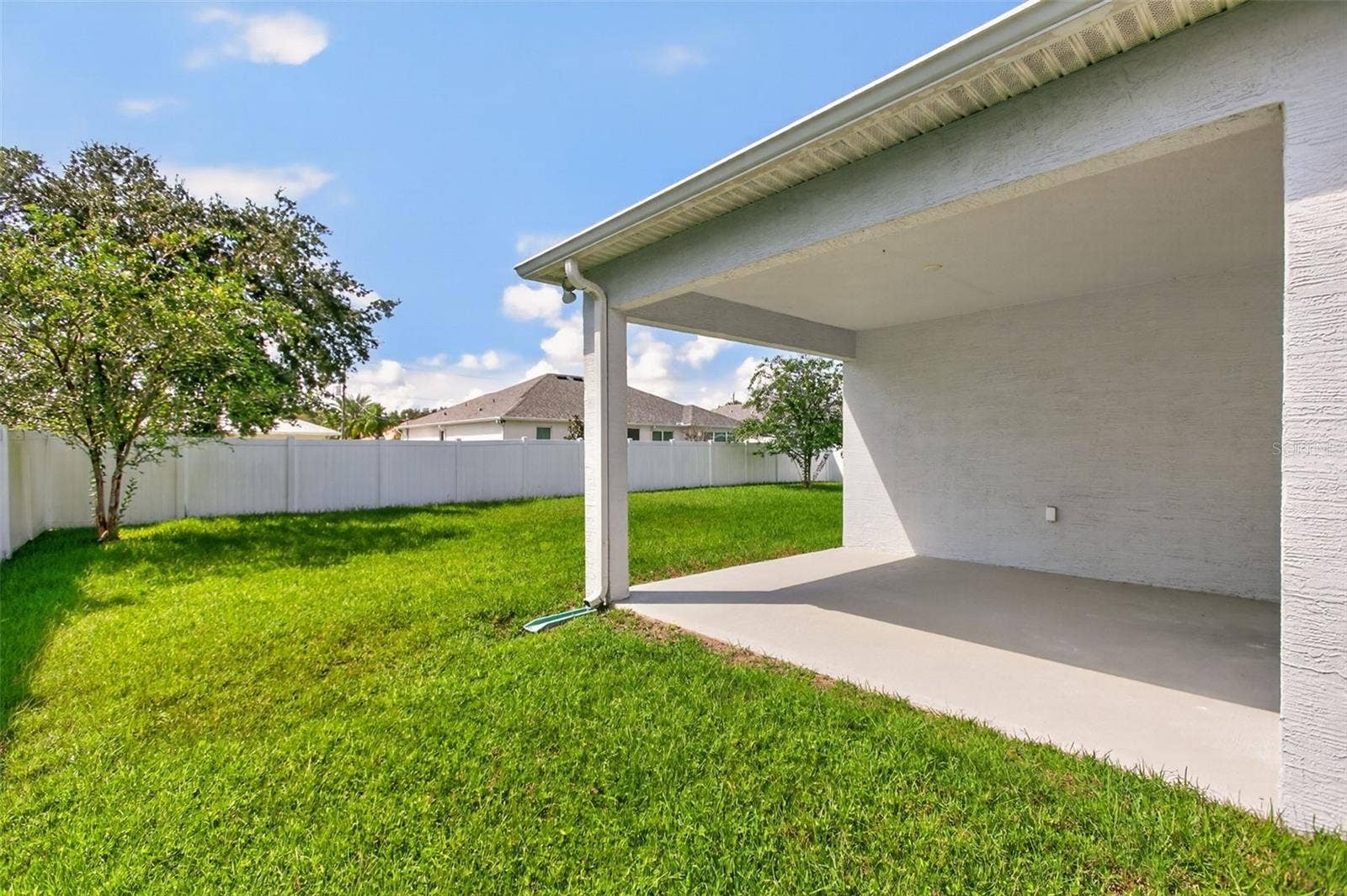 21 LANCELOT DRIVE, Palm Coast, FL 32137 21 LANCELOT DRIVE, Palm Coast, FL 32137