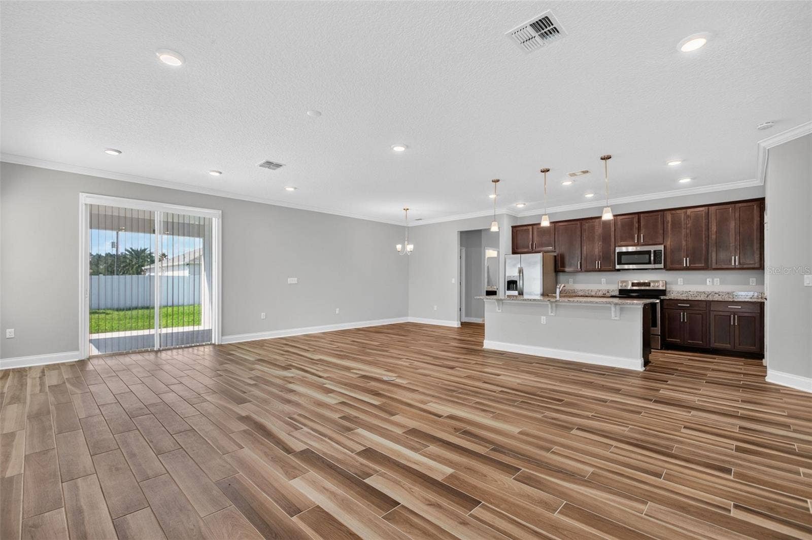 21 LANCELOT DRIVE, Palm Coast, FL 32137 21 LANCELOT DRIVE, Palm Coast, FL 32137