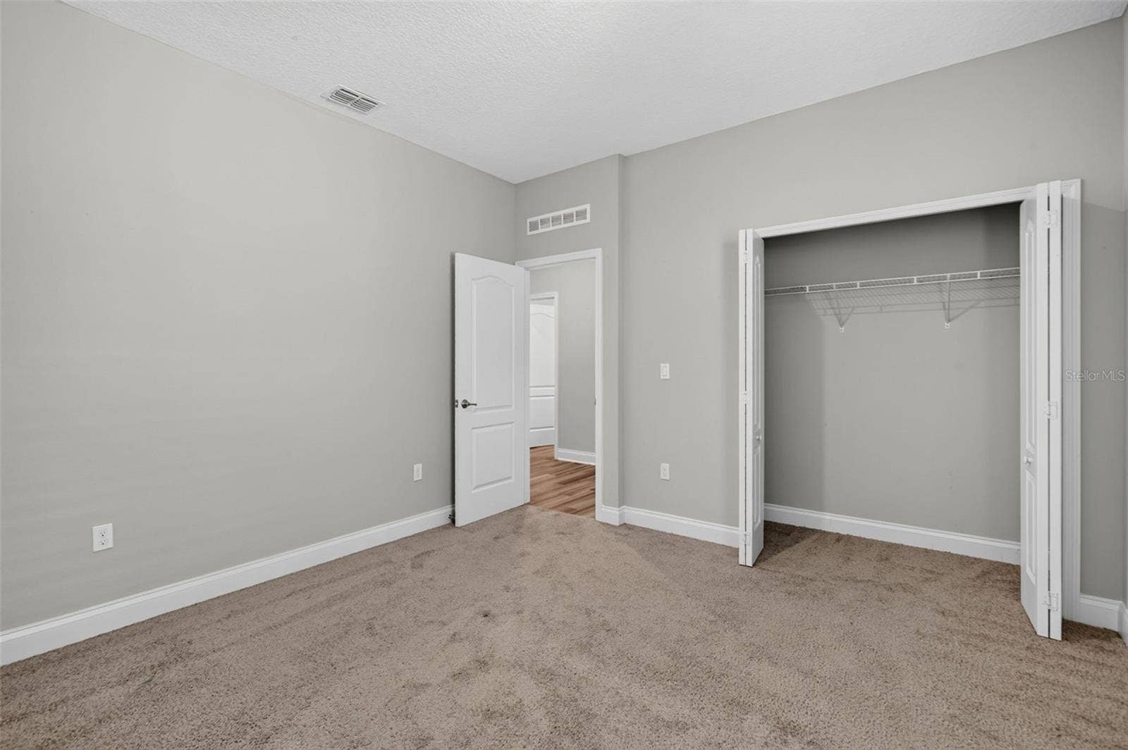 21 LANCELOT DRIVE, Palm Coast, FL 32137 21 LANCELOT DRIVE, Palm Coast, FL 32137