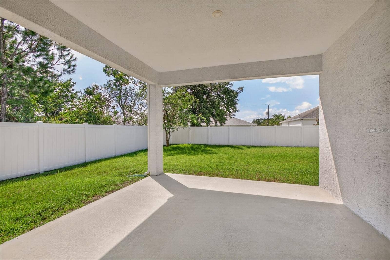 21 LANCELOT DRIVE, Palm Coast, FL 32137 21 LANCELOT DRIVE, Palm Coast, FL 32137