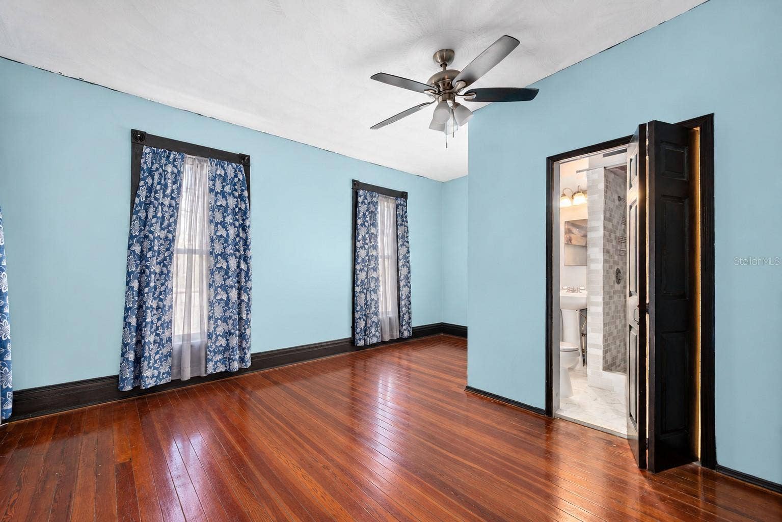 228 W HOWRY AVENUE, Deland, FL 32720 228 W HOWRY AVENUE, Deland, FL 32720