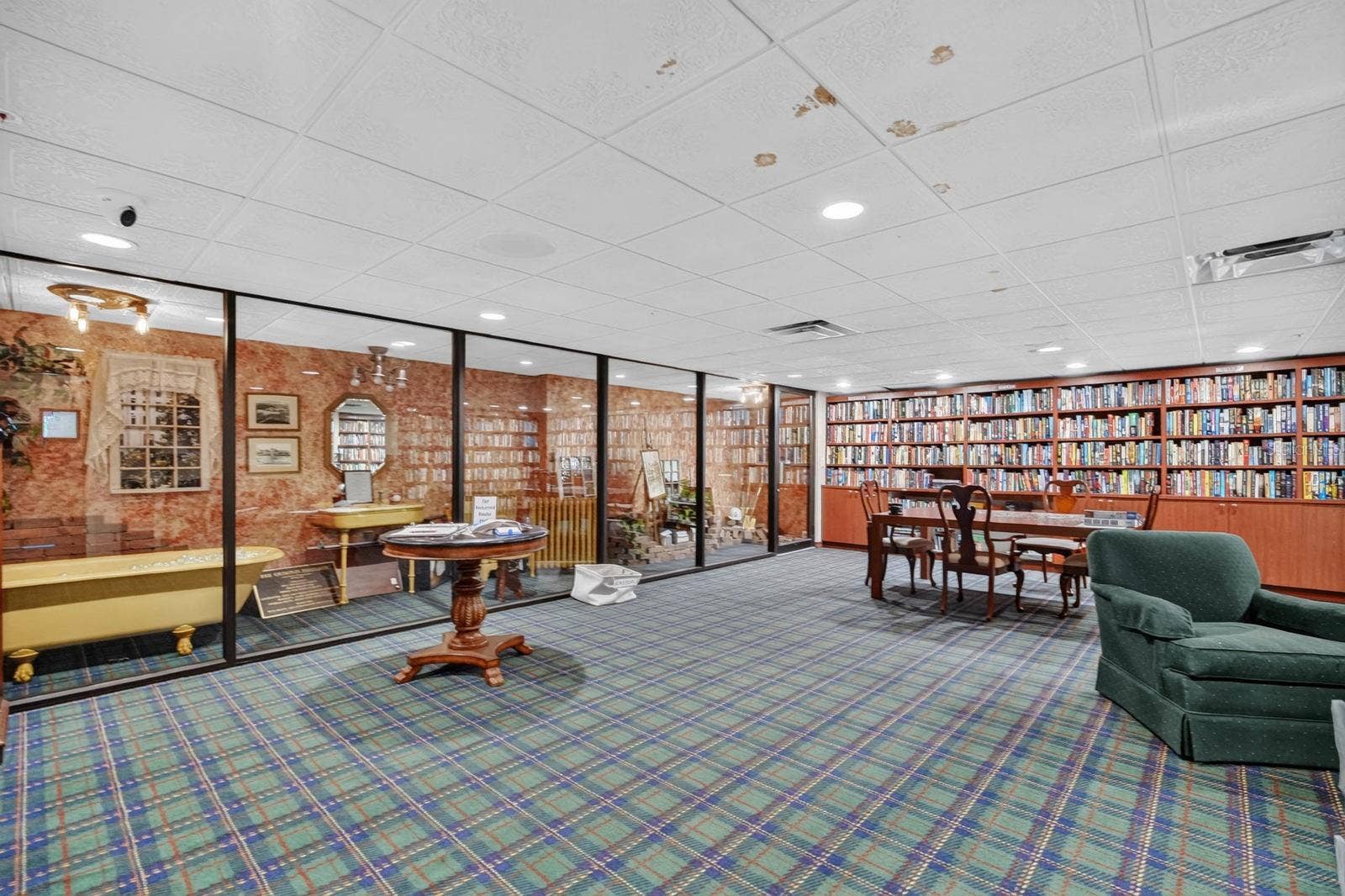1 JOHN ANDERSON DRIVE, #301, Ormond Beach, FL 32176 LIBRARY