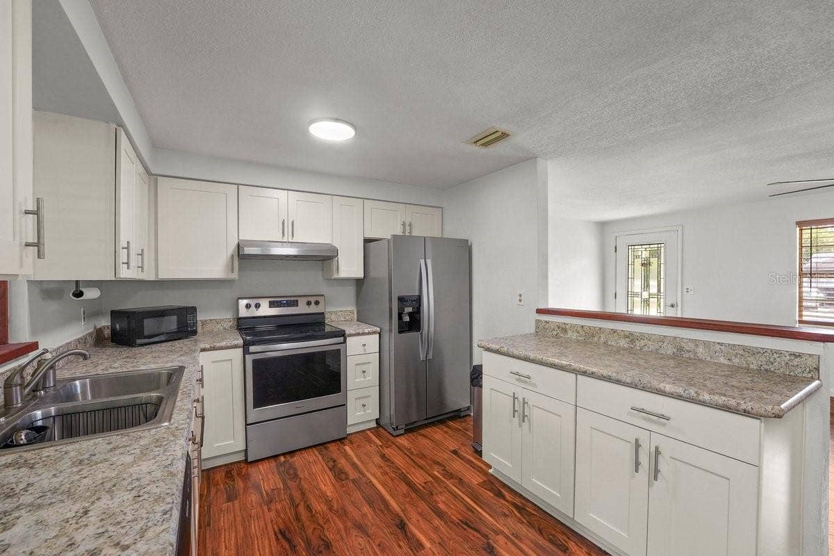 5278 BARHYDT AVENUE, Port Orange, FL 32127 5278 BARHYDT AVENUE, Port Orange, FL 32127