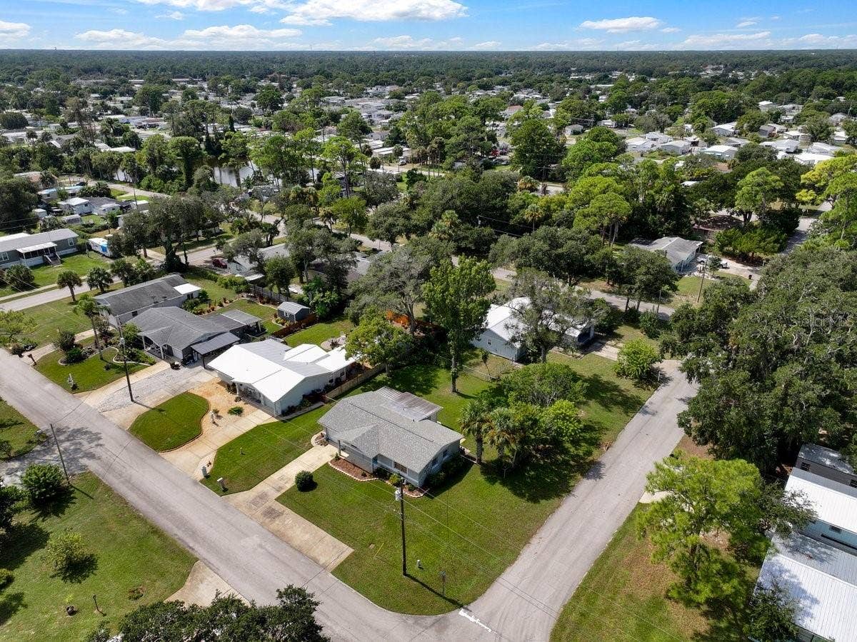 5278 BARHYDT AVENUE, Port Orange, FL 32127 5278 BARHYDT AVENUE, Port Orange, FL 32127