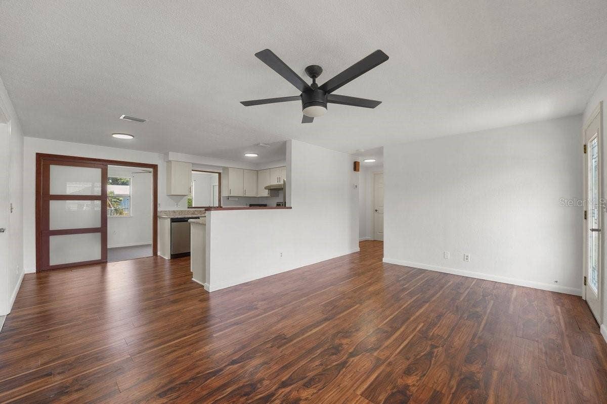 5278 BARHYDT AVENUE, Port Orange, FL 32127 5278 BARHYDT AVENUE, Port Orange, FL 32127