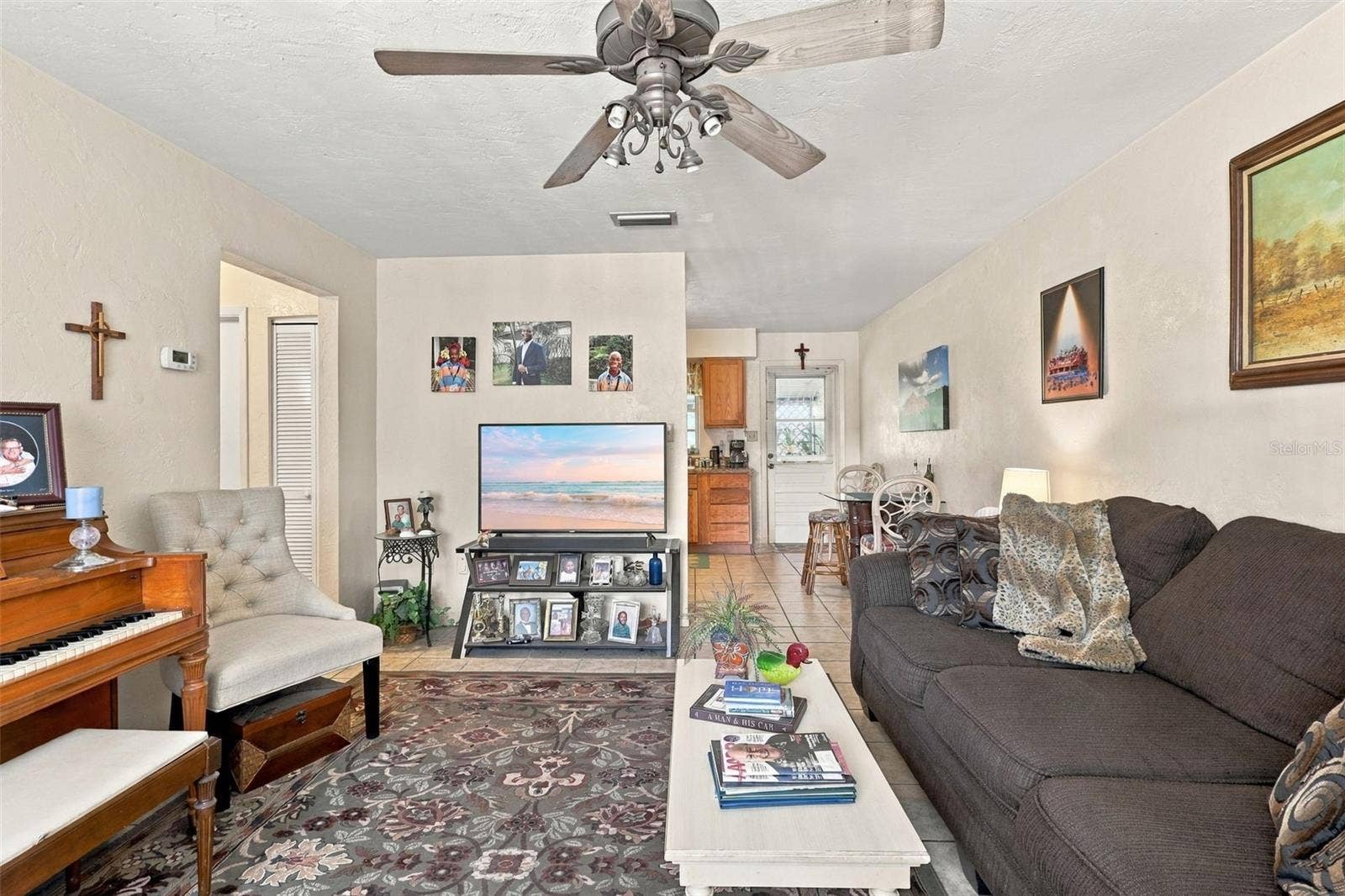 226 N JULIA AVENUE, Deland, FL 32720 226 N JULIA AVENUE, Deland, FL 32720