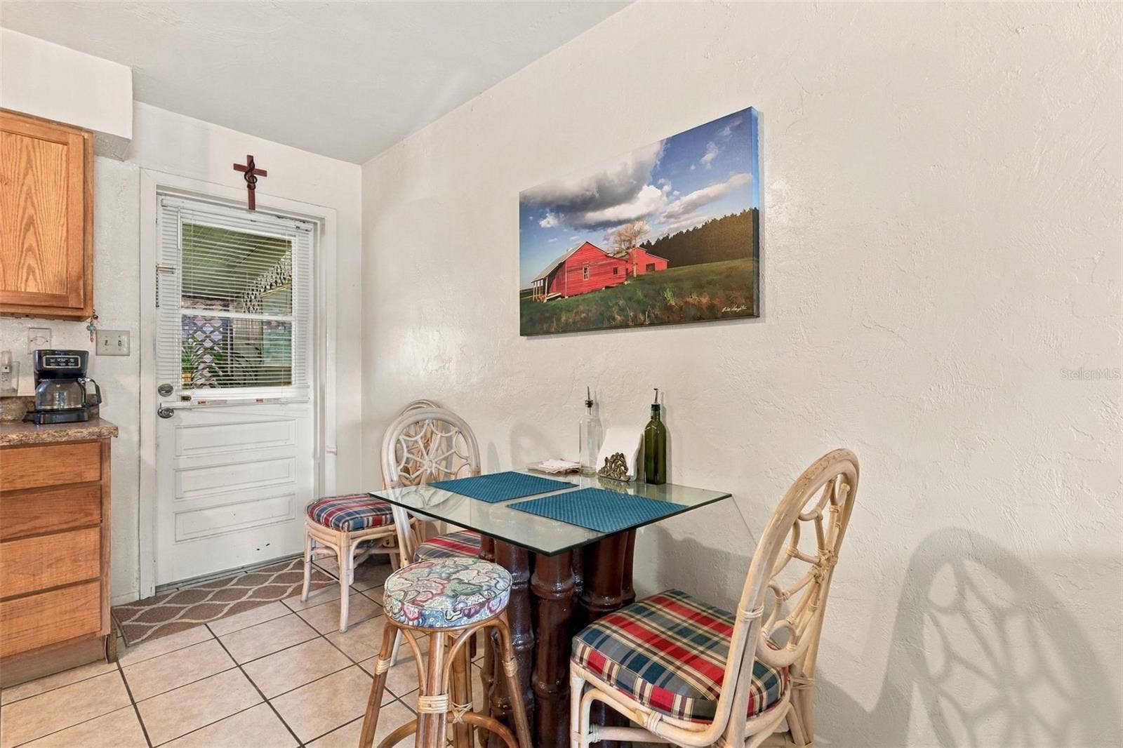 226 N JULIA AVENUE, Deland, FL 32720 226 N JULIA AVENUE, Deland, FL 32720