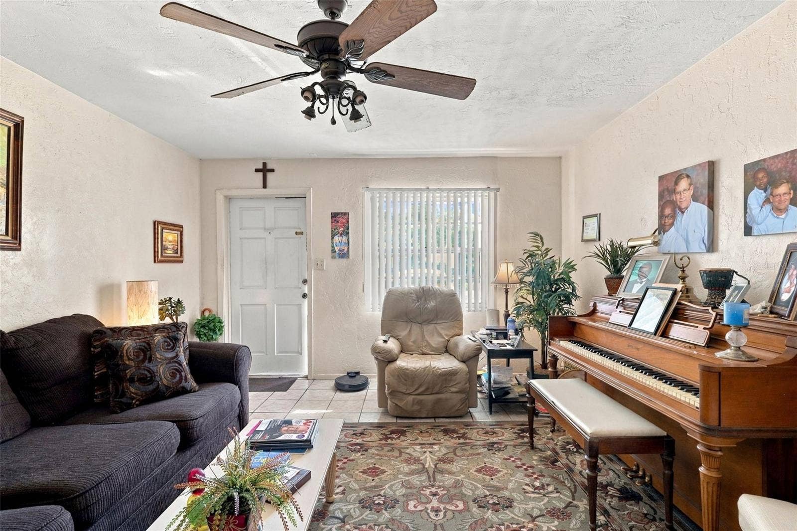226 N JULIA AVENUE, Deland, FL 32720 226 N JULIA AVENUE, Deland, FL 32720