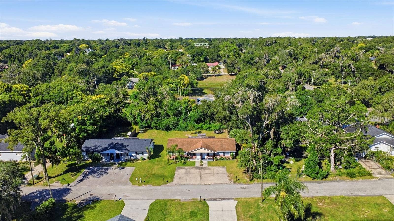 226 N JULIA AVENUE, Deland, FL 32720 226 N JULIA AVENUE, Deland, FL 32720