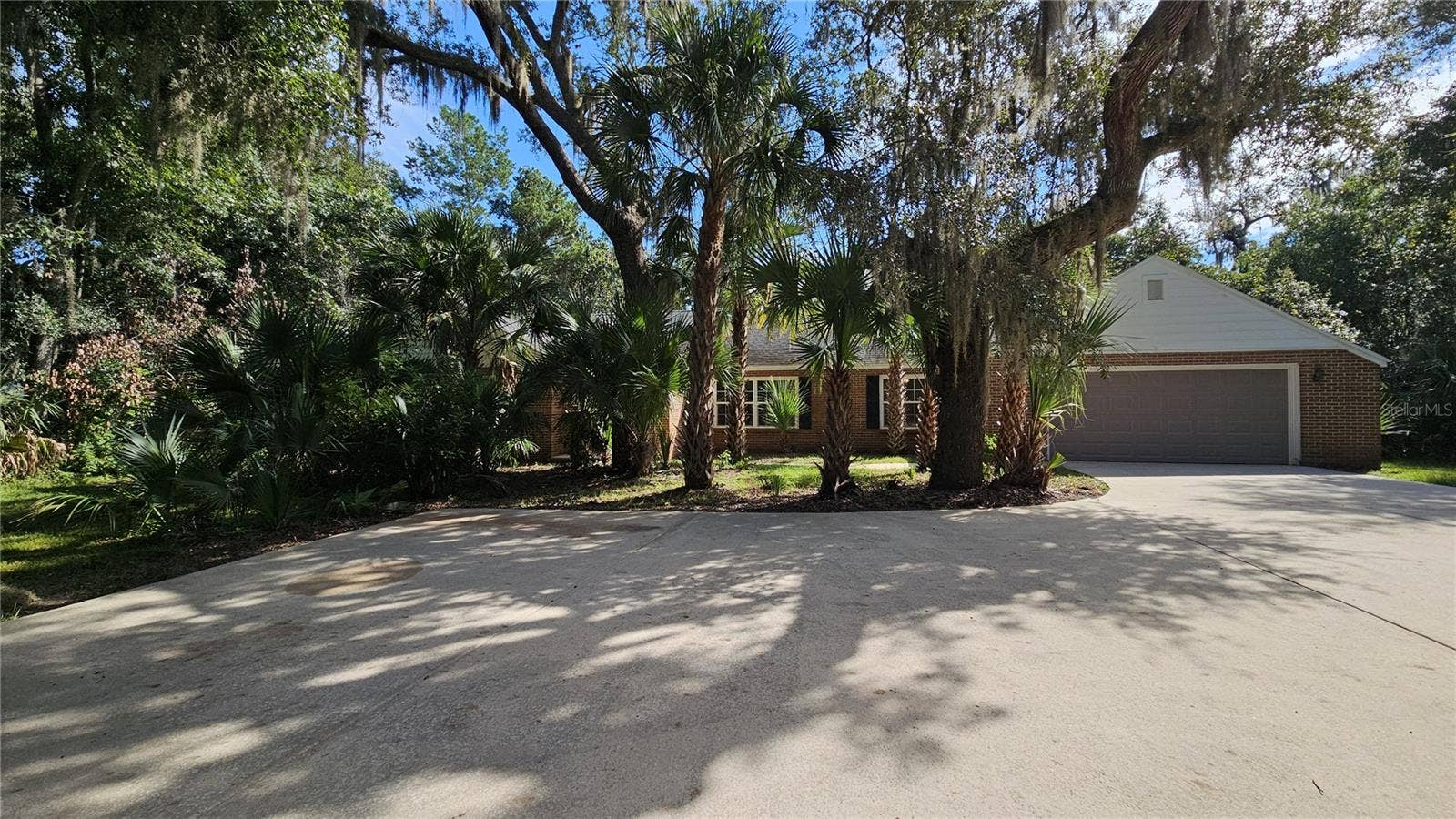 6217 SHORELINE DRIVE, Port Orange, FL 32127 Front from the driveway