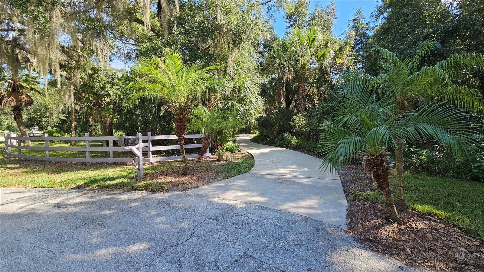 6217 SHORELINE DRIVE, Port Orange, FL 32127 Entry