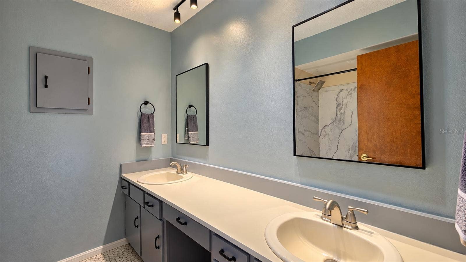 6217 SHORELINE DRIVE, Port Orange, FL 32127 Bath
