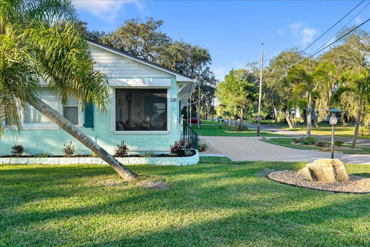 1146 RIVERSIDE DRIVE, Daytona Beach, FL 32117 1146 RIVERSIDE DRIVE, Daytona Beach, FL 32117