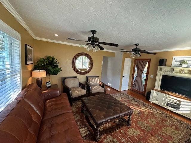 1146 RIVERSIDE DRIVE, Daytona Beach, FL 32117 1146 RIVERSIDE DRIVE, Daytona Beach, FL 32117