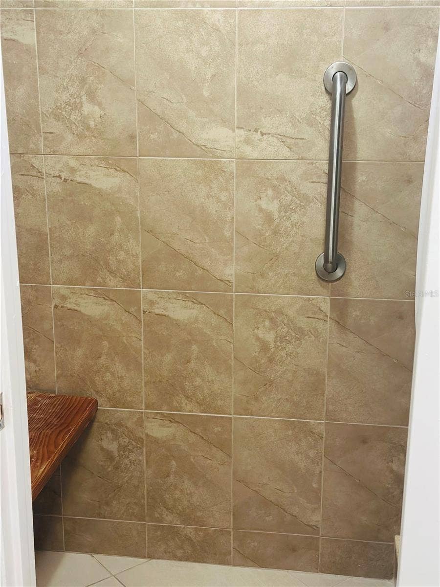 3023 S ATLANTIC AVENUE, #1106, Daytona Beach Shores, FL 32118 His Sauna
