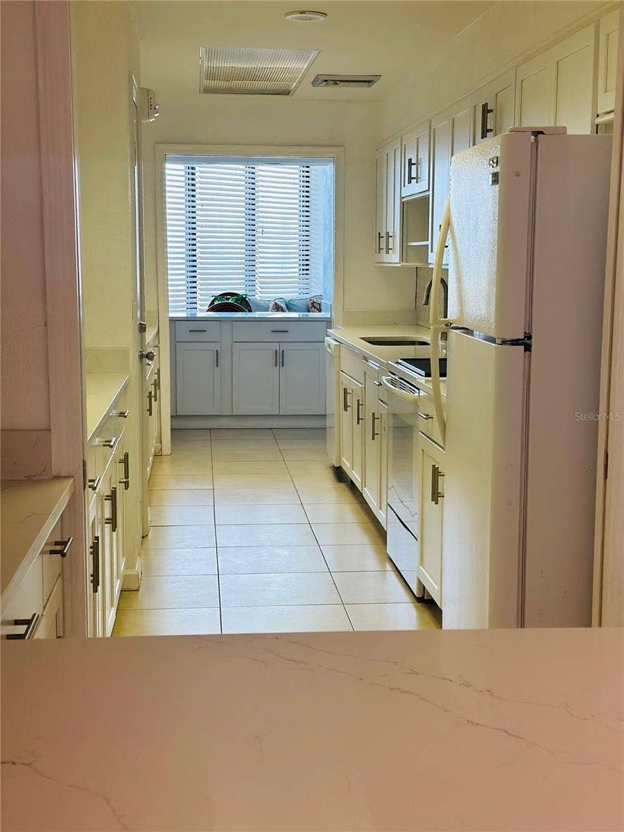 3023 S ATLANTIC AVENUE, #1106, Daytona Beach Shores, FL 32118 Community room full kitchen
