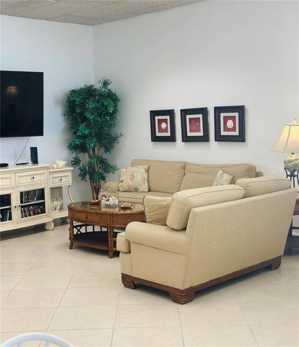3023 S ATLANTIC AVENUE, #1106, Daytona Beach Shores, FL 32118 Community room