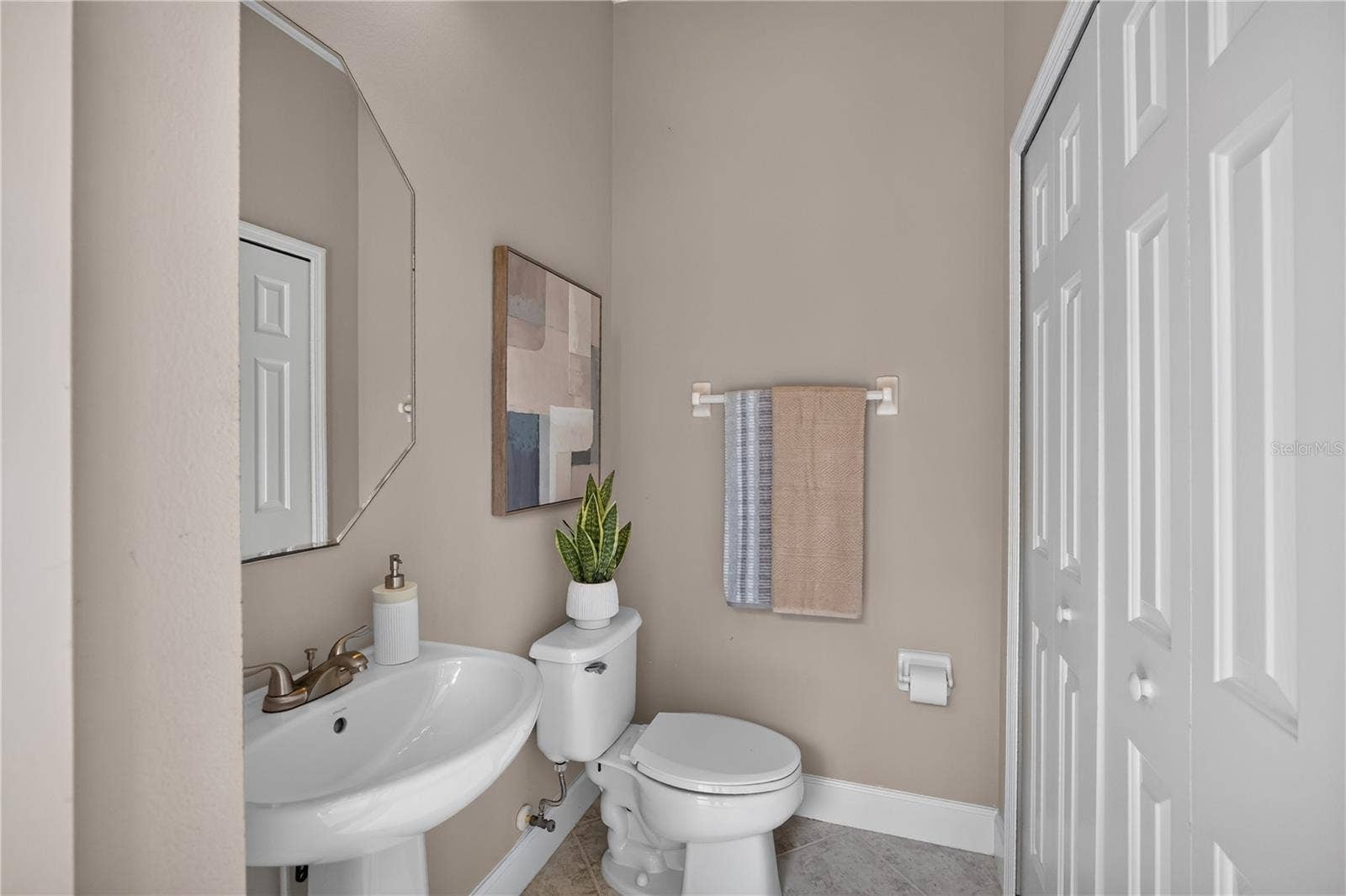 12 BROOK CREST WAY, Ormond Beach, FL 32174 12 BROOK CREST WAY, Ormond Beach, FL 32174