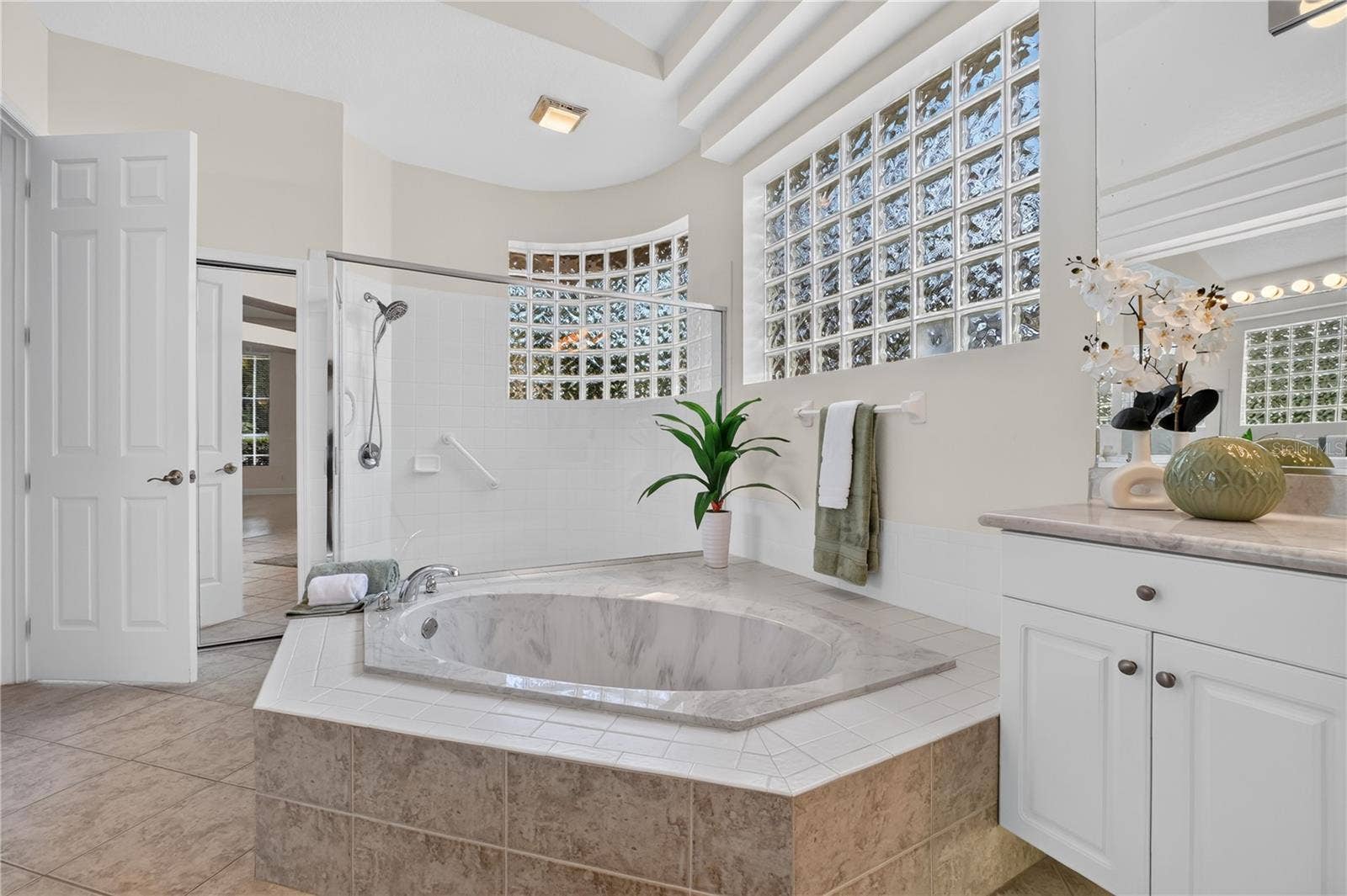 12 BROOK CREST WAY, Ormond Beach, FL 32174 12 BROOK CREST WAY, Ormond Beach, FL 32174