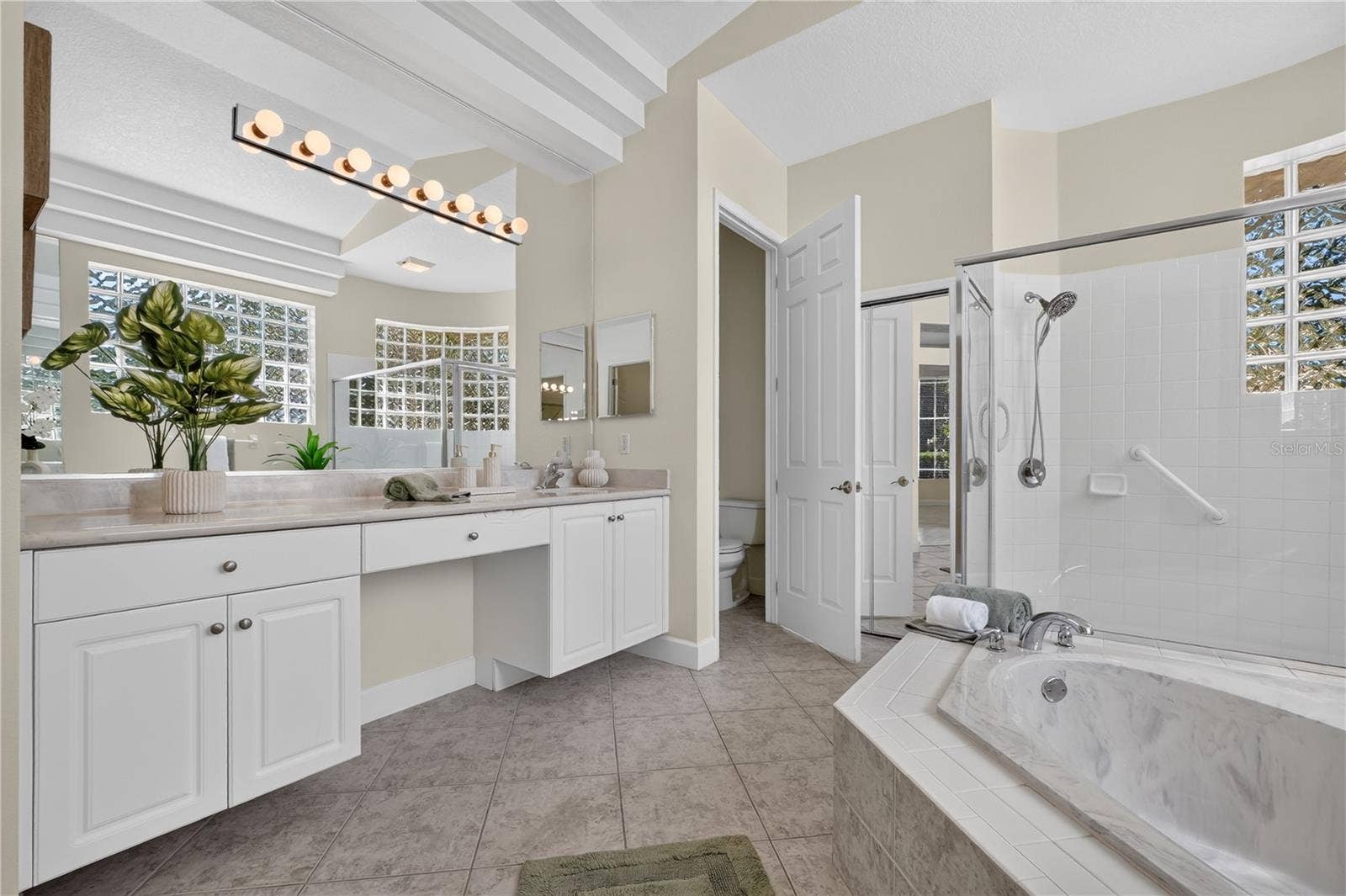 12 BROOK CREST WAY, Ormond Beach, FL 32174 12 BROOK CREST WAY, Ormond Beach, FL 32174