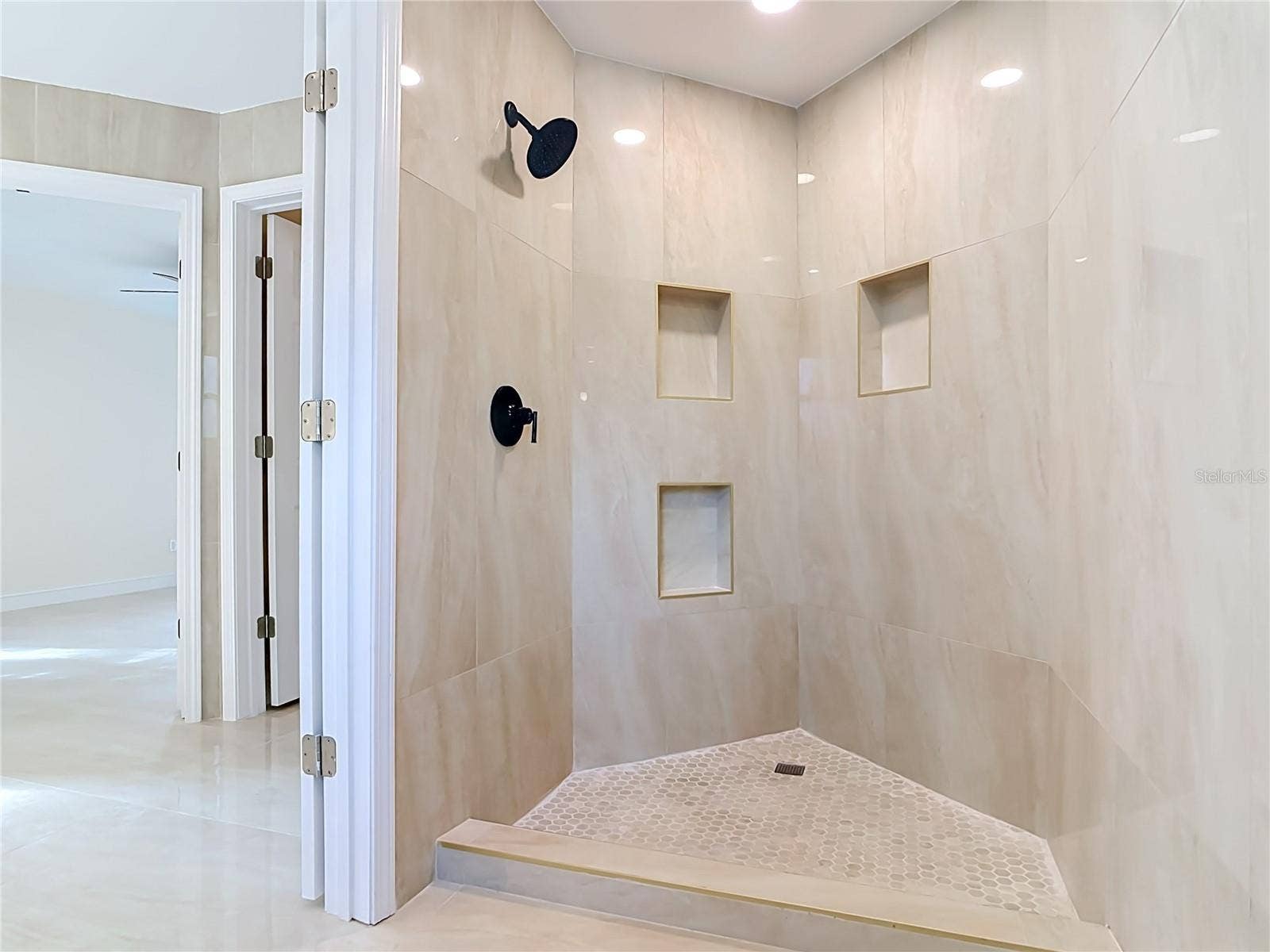 primary en-suite
