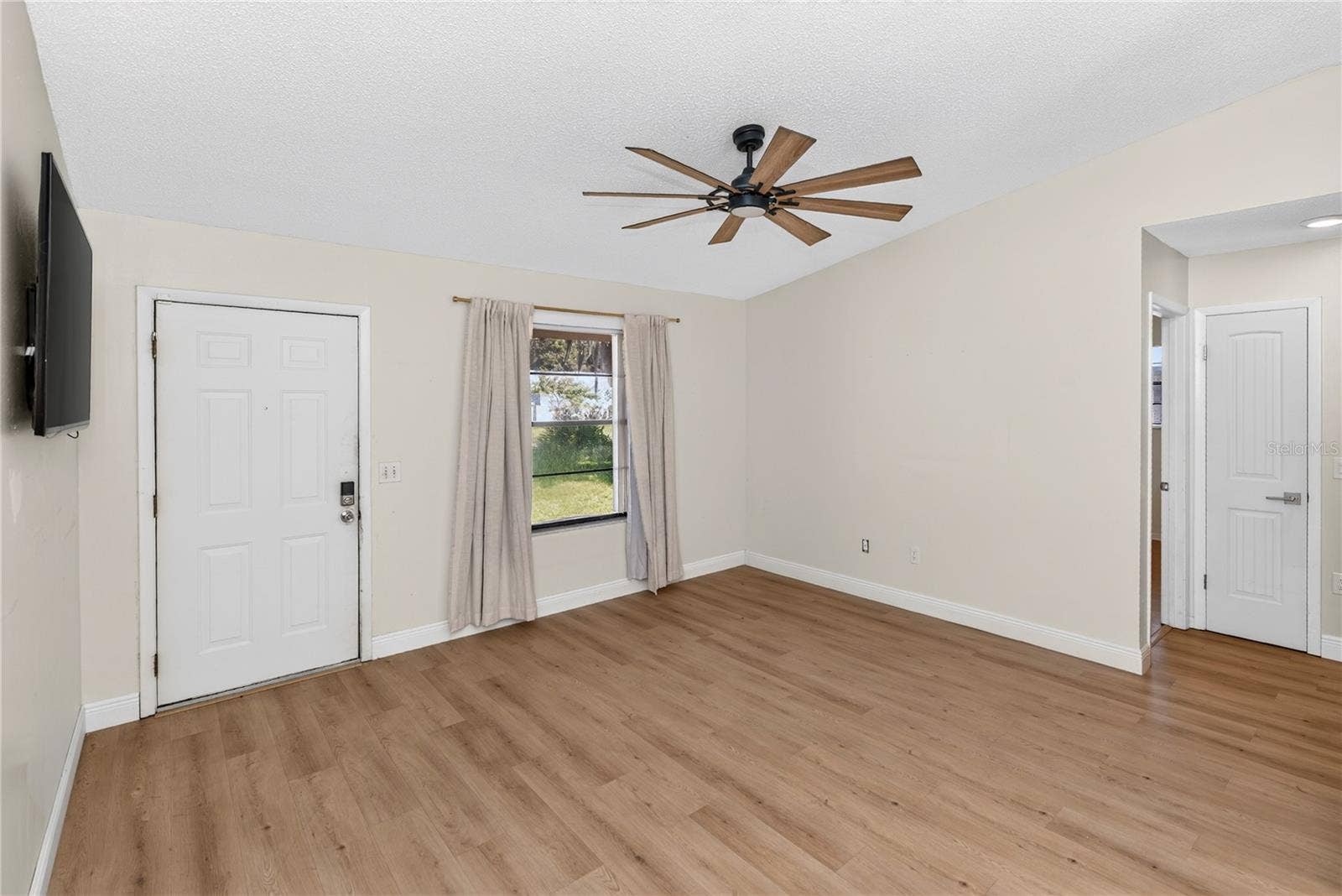 209 DELESPINE DRIVE, Debary, FL 32713 209 DELESPINE DRIVE, Debary, FL 32713