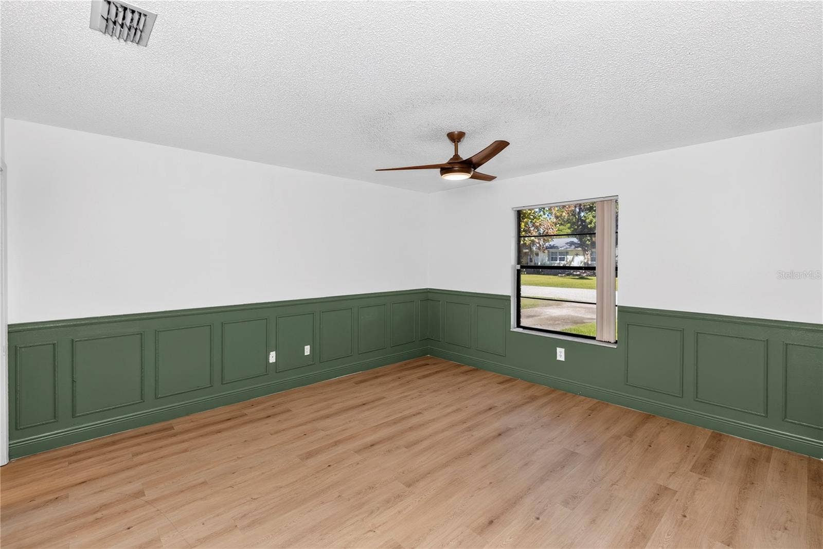 209 DELESPINE DRIVE, Debary, FL 32713 209 DELESPINE DRIVE, Debary, FL 32713