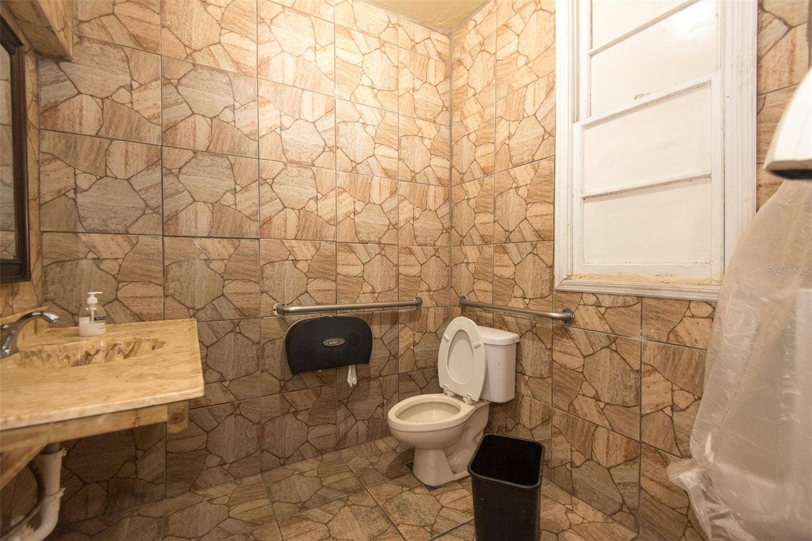 530 SEABREEZE BOULEVARD, Daytona Beach, FL 32118 530 SEABREEZE BOULEVARD, Daytona Beach, FL 32118