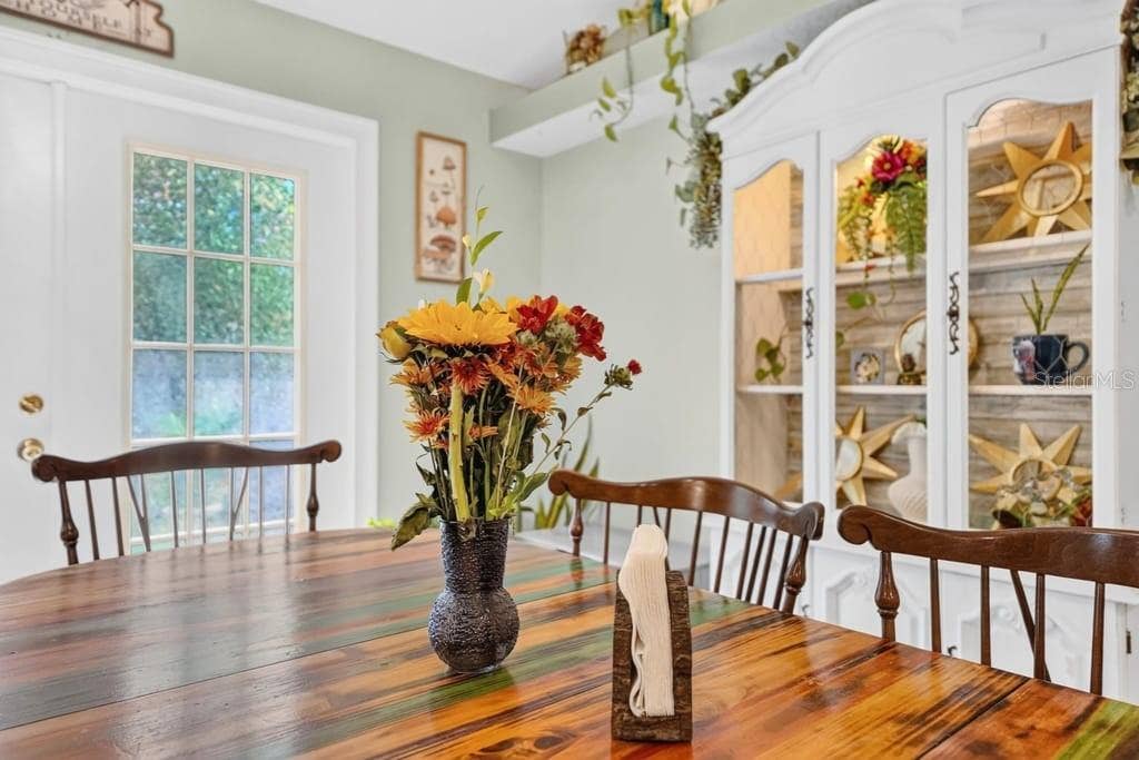 1580 DELAND AVENUE, Orange City, FL 32763 Open-concept dining
