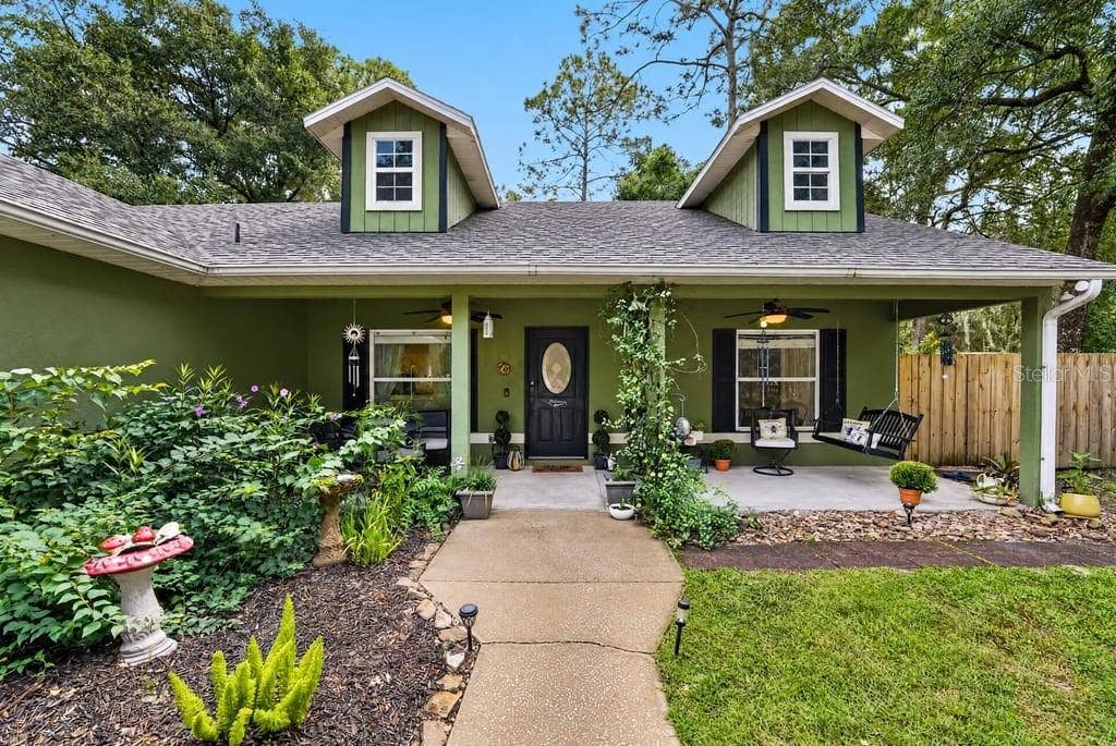 1580 DELAND AVENUE, Orange City, FL 32763 Front of House