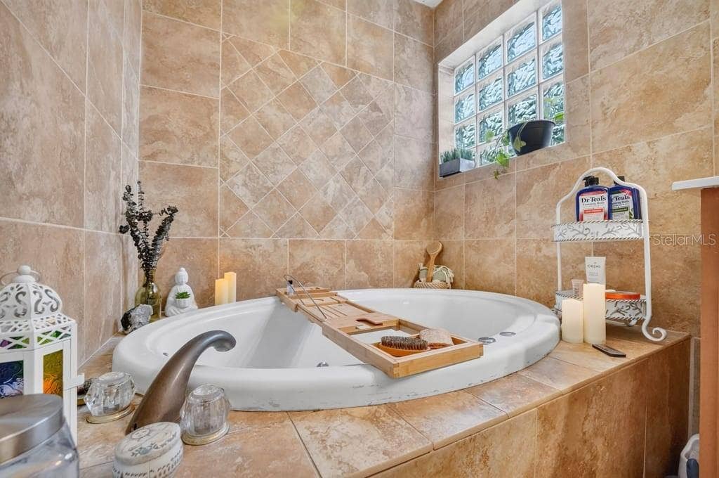 1580 DELAND AVENUE, Orange City, FL 32763 Primary Bathroom
