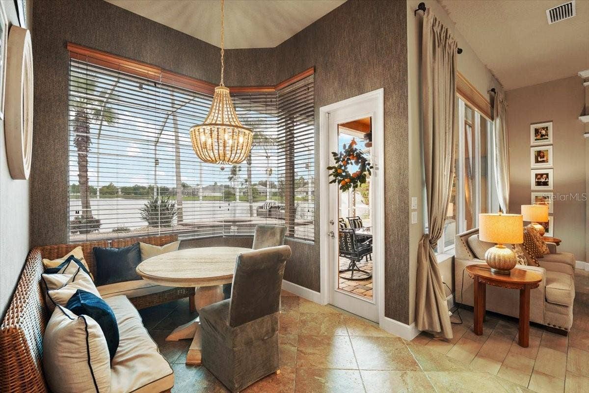 Breakfast Nook